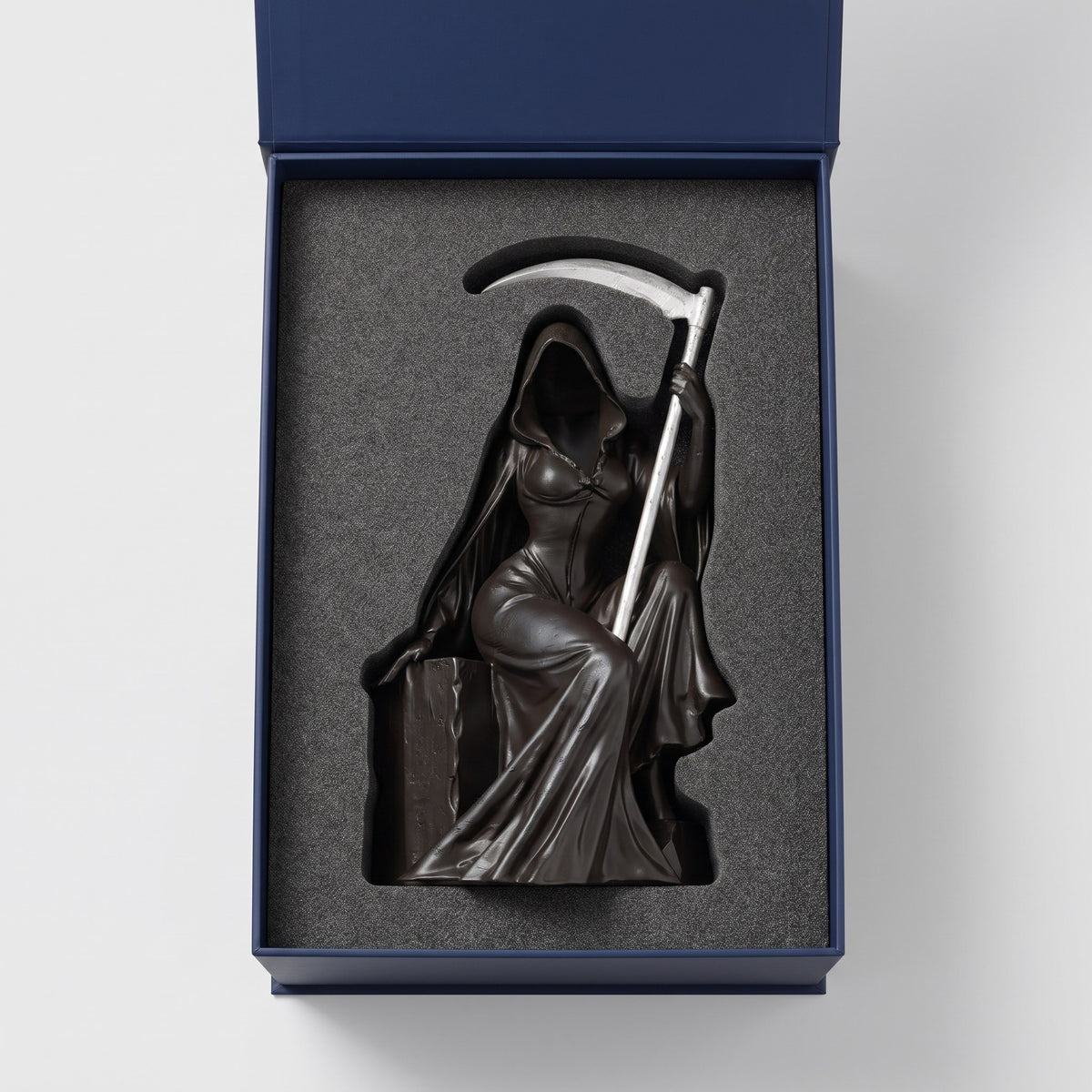 Gift packaging with custom foam insert